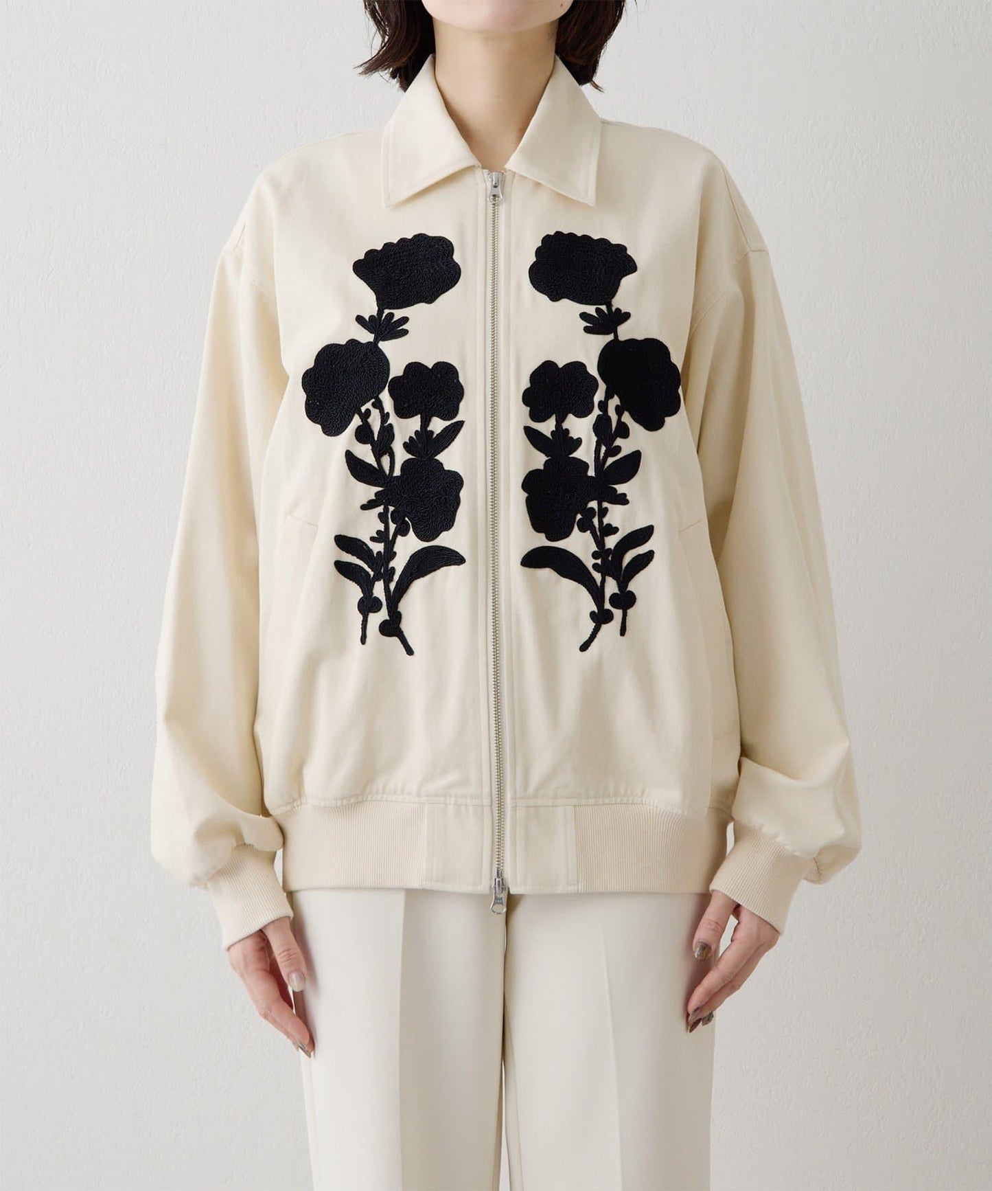 繡花夾克