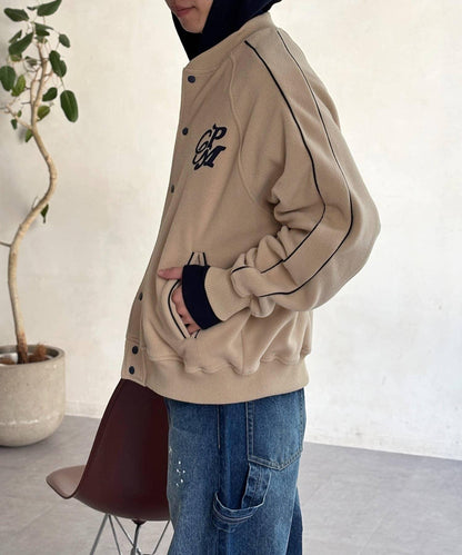 背面花卉圖案羊羔絨棒球夾克