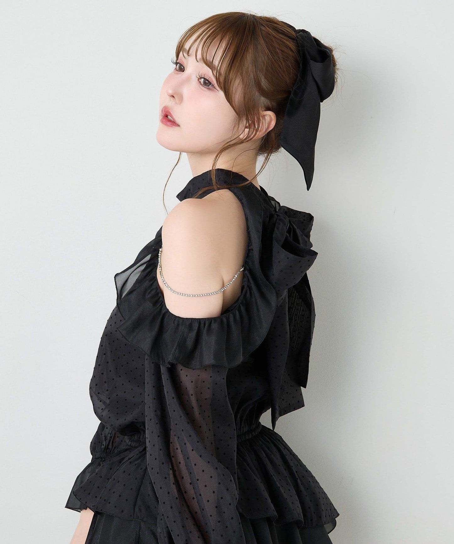 肩部珠飾無袖背心長款上衣