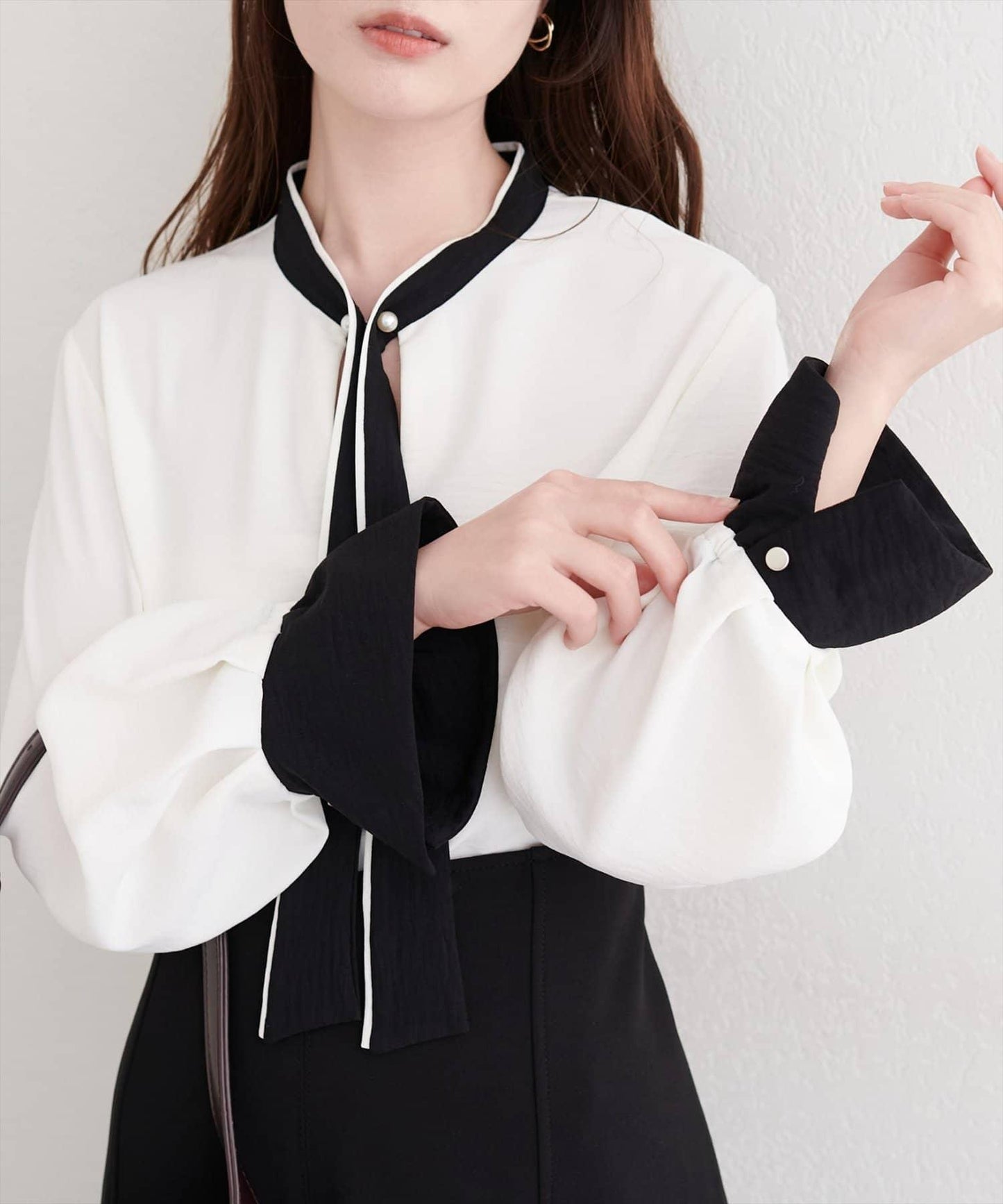 拼色蝴蝶結珍珠扣襯衫