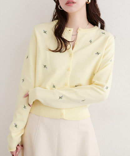 PBT花卉刺繡短款開衫