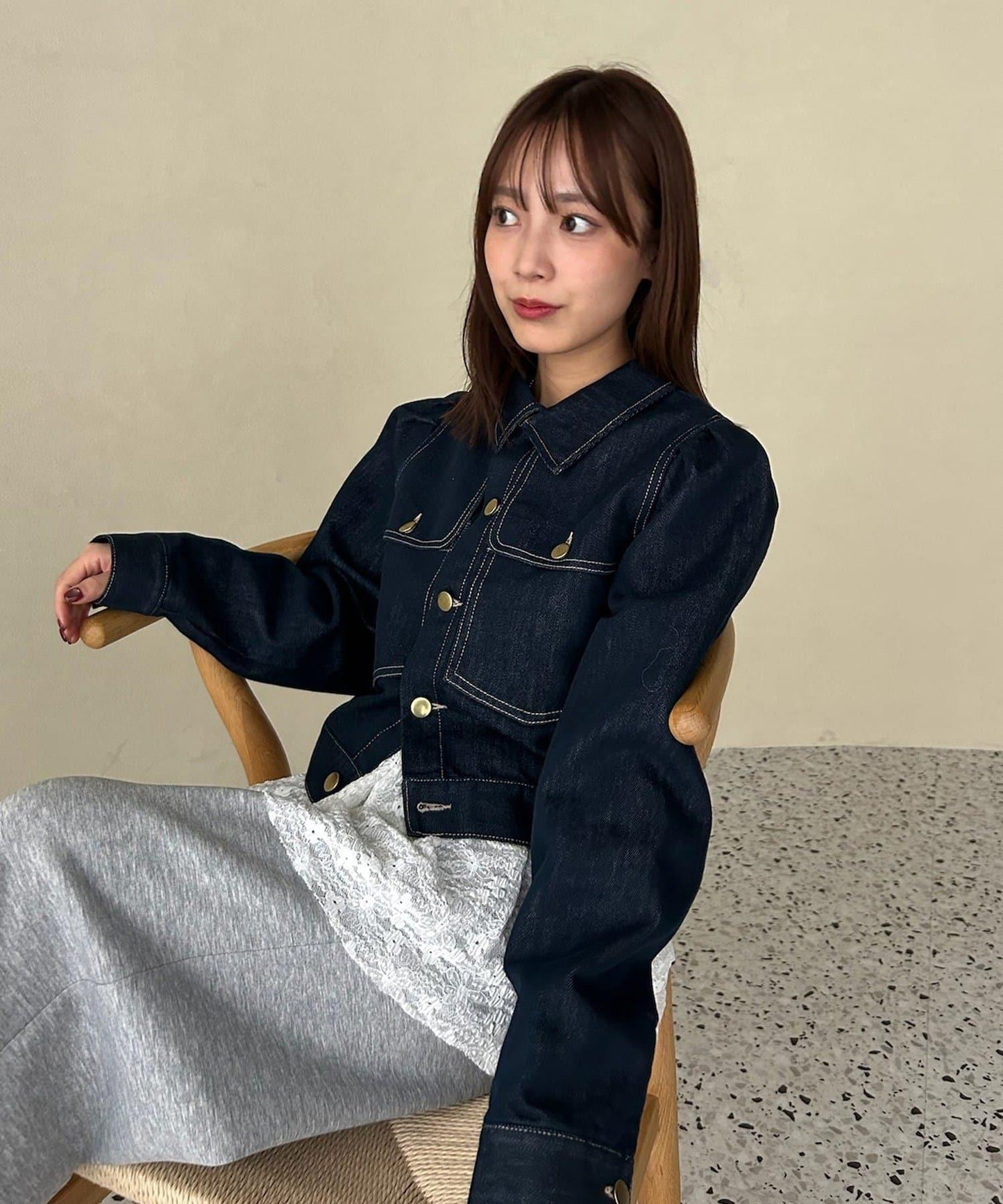 金色紐扣牛仔泡泡袖夾克