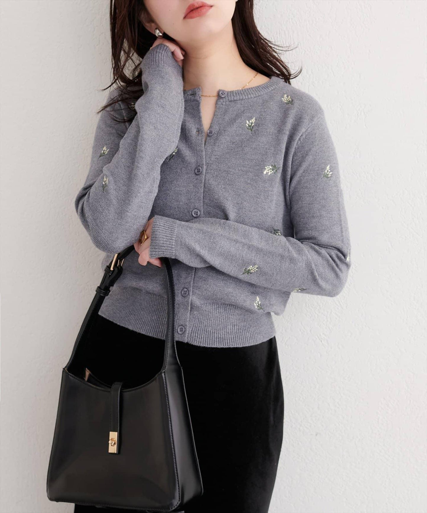 PBT花卉刺繡短款開衫