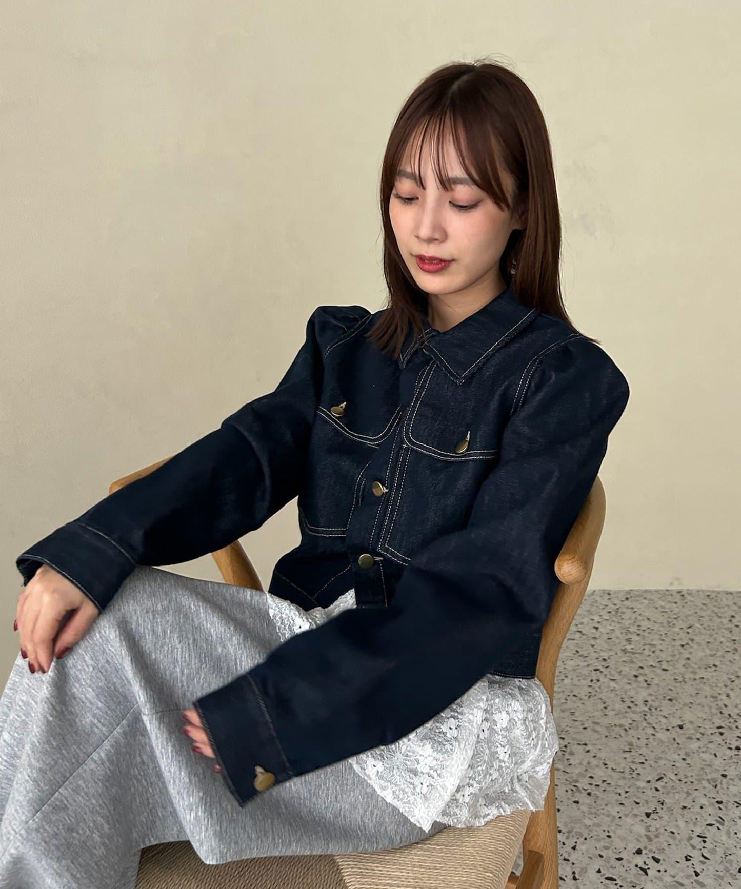 金色紐扣牛仔泡泡袖夾克