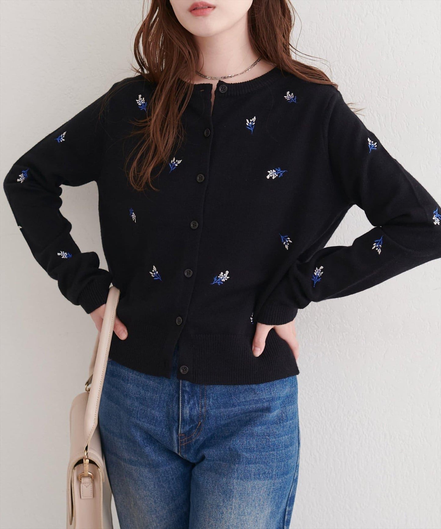 PBT花卉刺繡短款開衫