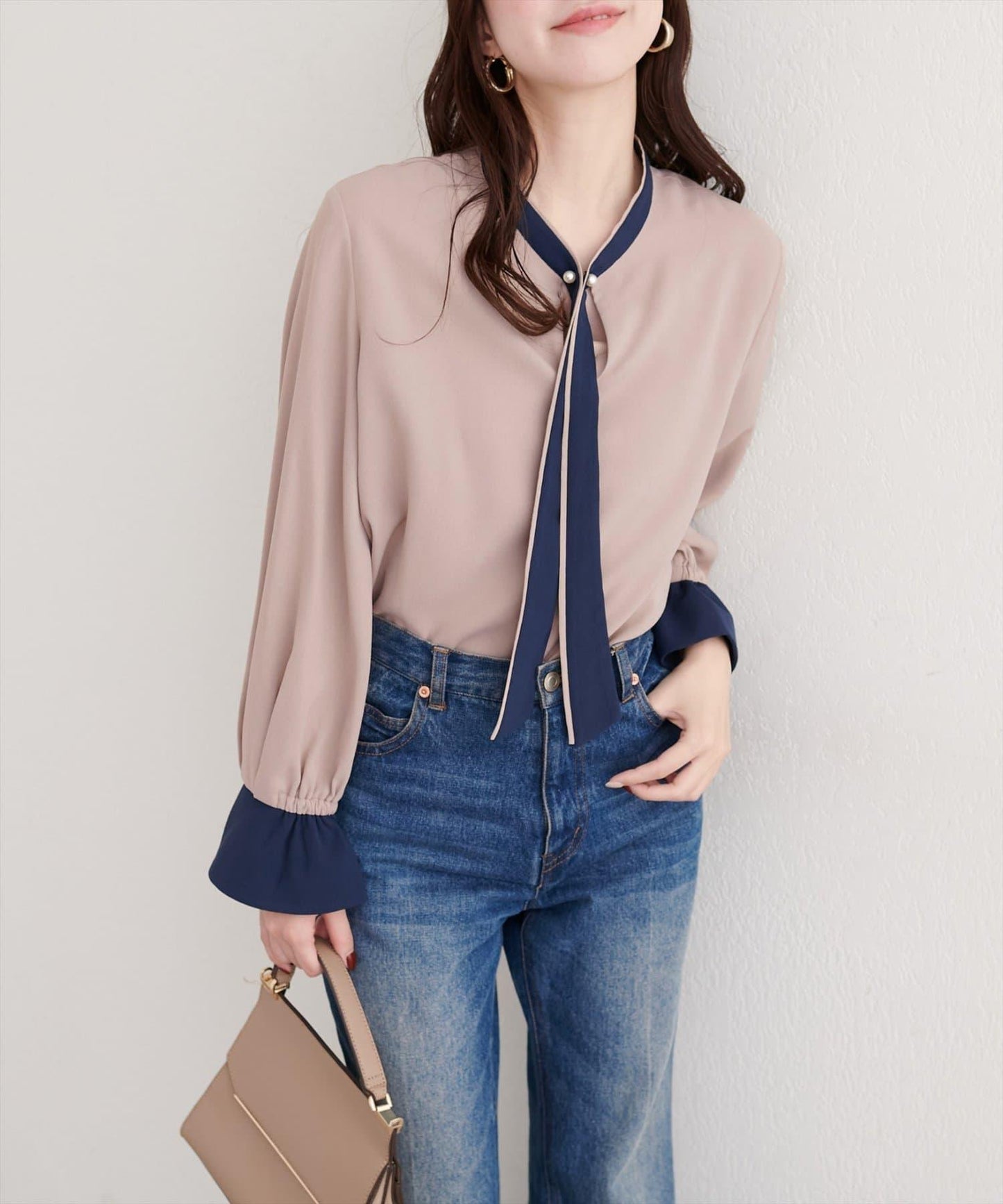 拼色蝴蝶結珍珠扣襯衫