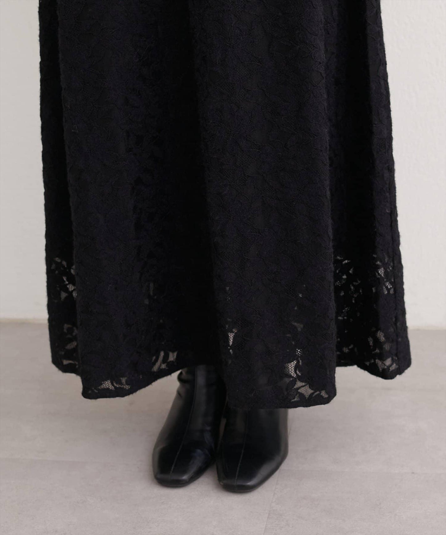 磨毛蕾絲半身裙