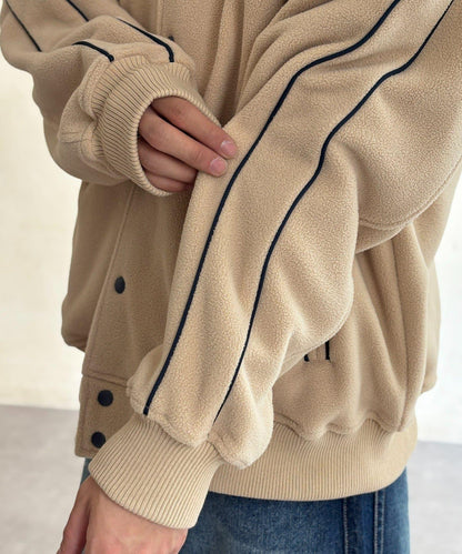 背面花卉圖案羊羔絨棒球夾克