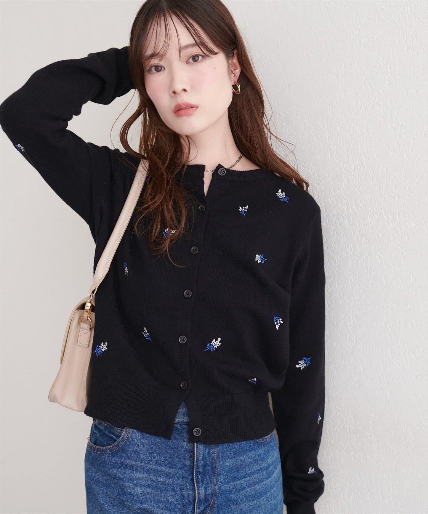 PBT花卉刺繡短款開衫