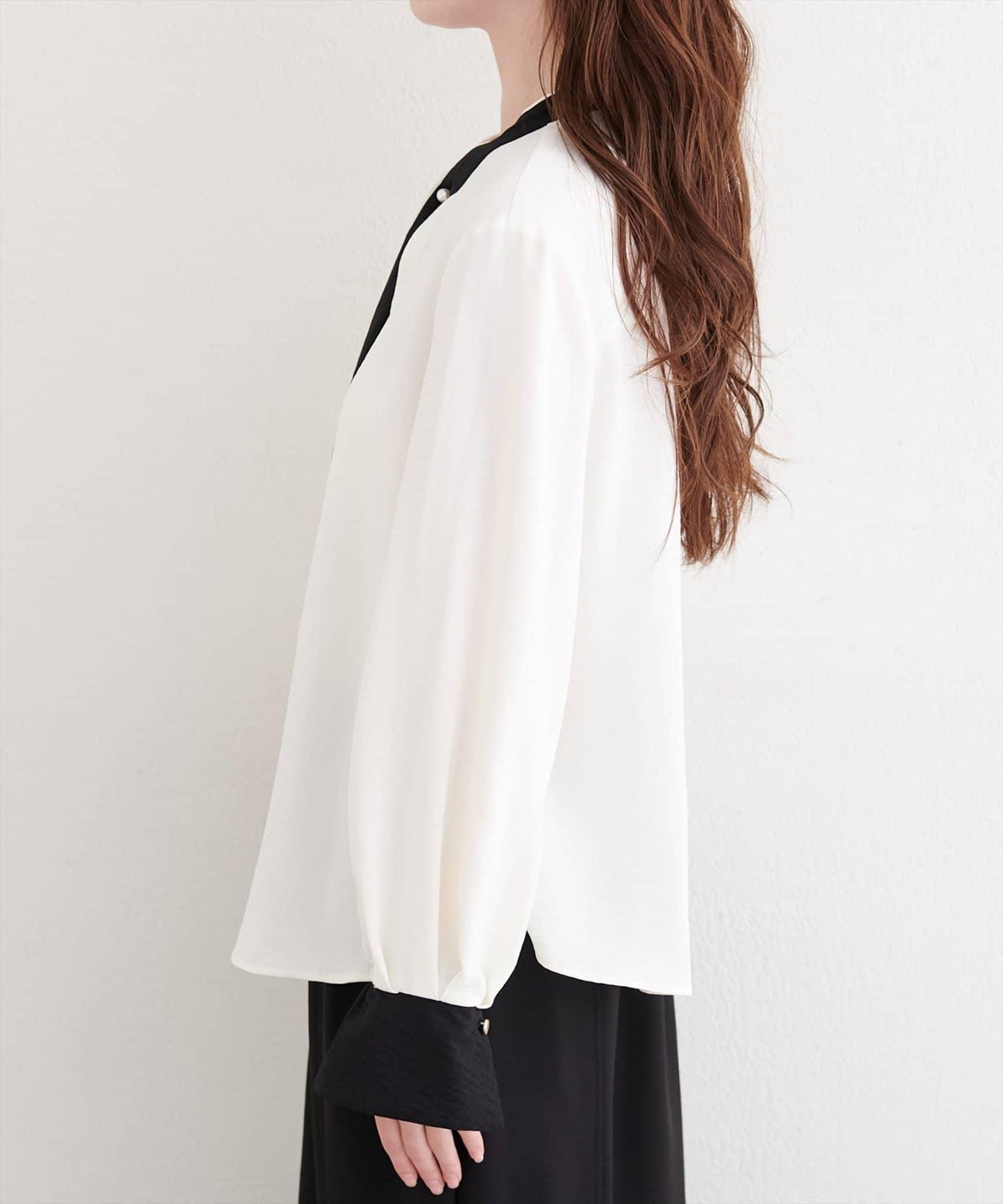 拼色蝴蝶結珍珠扣襯衫