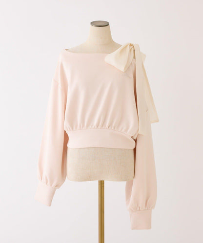 肩部蝴蝶結上衣