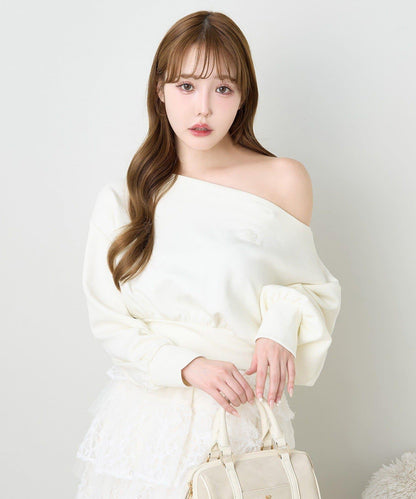 肩部蝴蝶結上衣