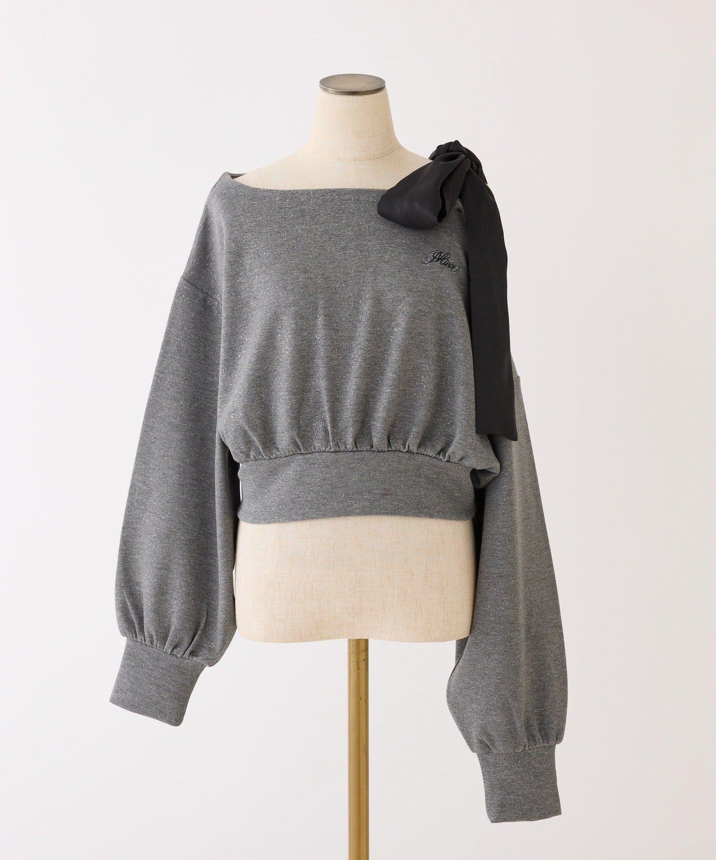 肩部蝴蝶結上衣