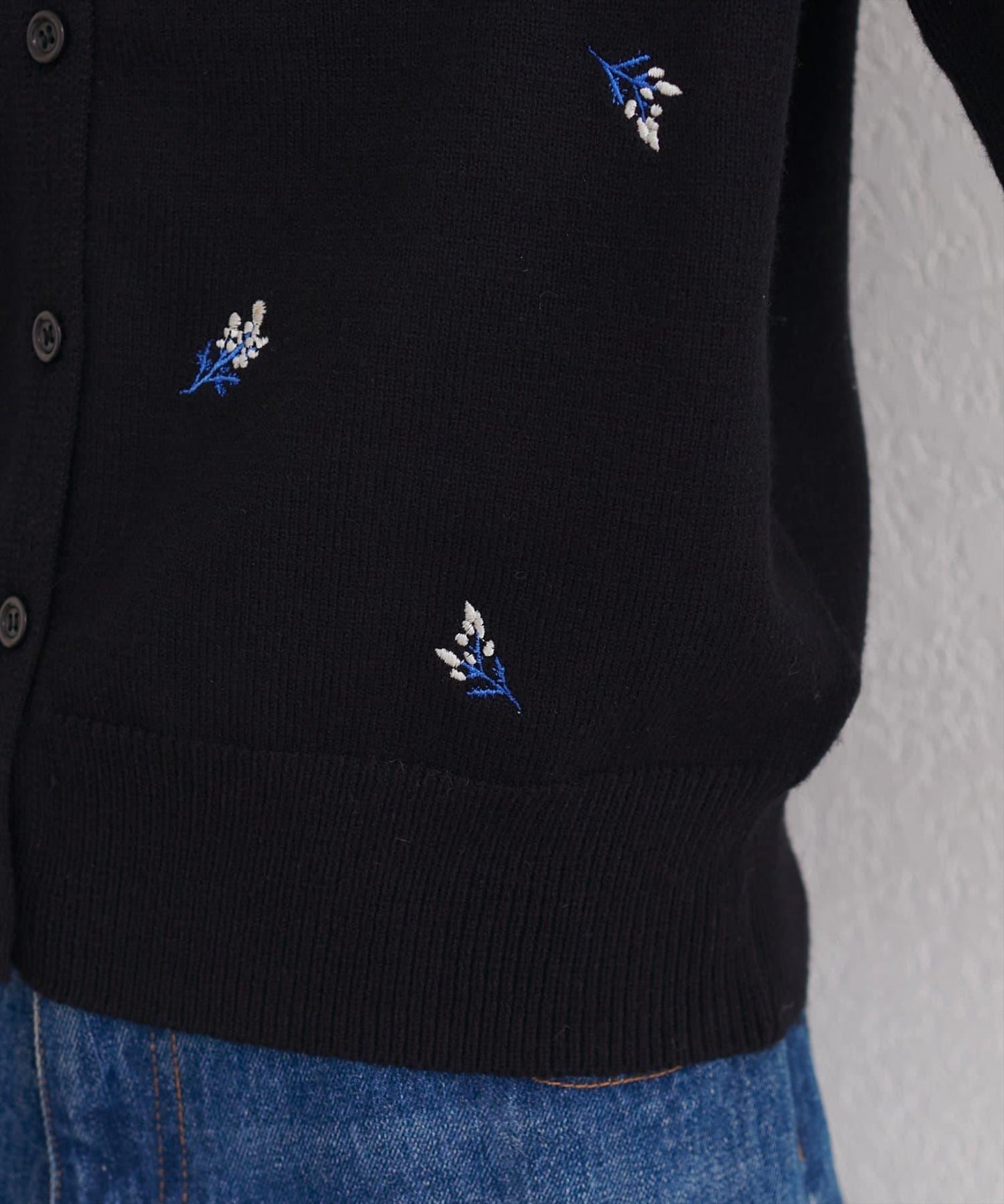 PBT花卉刺繡短款開衫