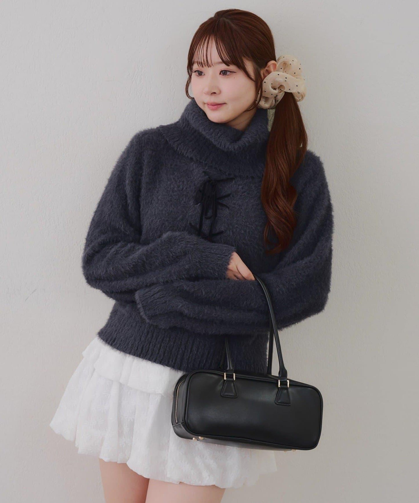 羽毛蕾絲繫帶套頭衫