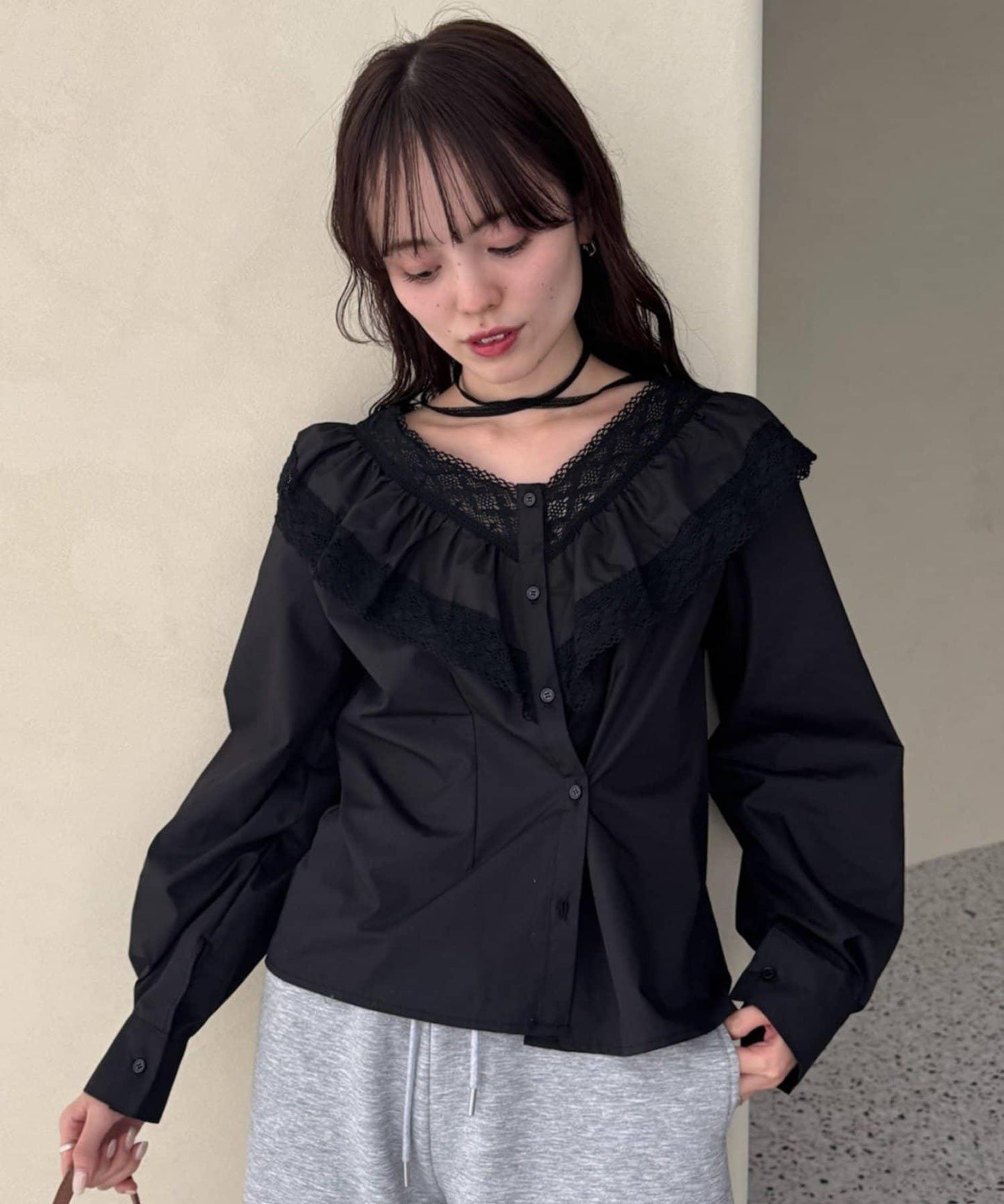 【@lily.s_y企畫】V型荷葉邊襯衫