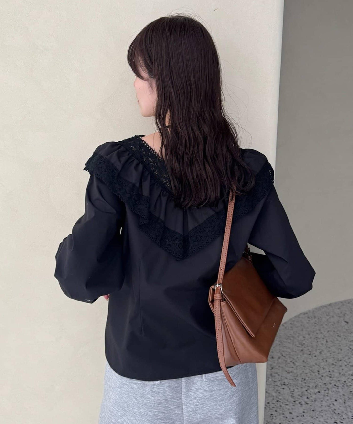 【@lily.s_y企畫】V型荷葉邊襯衫