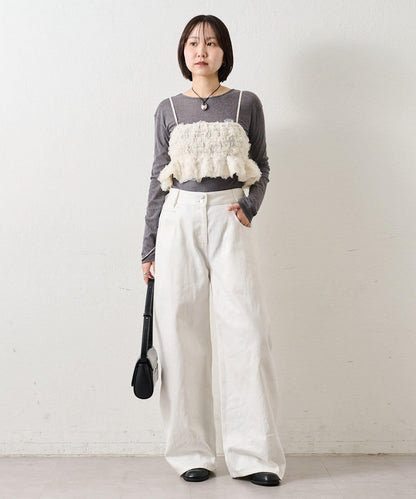 背部設計薄紗吊帶上衣