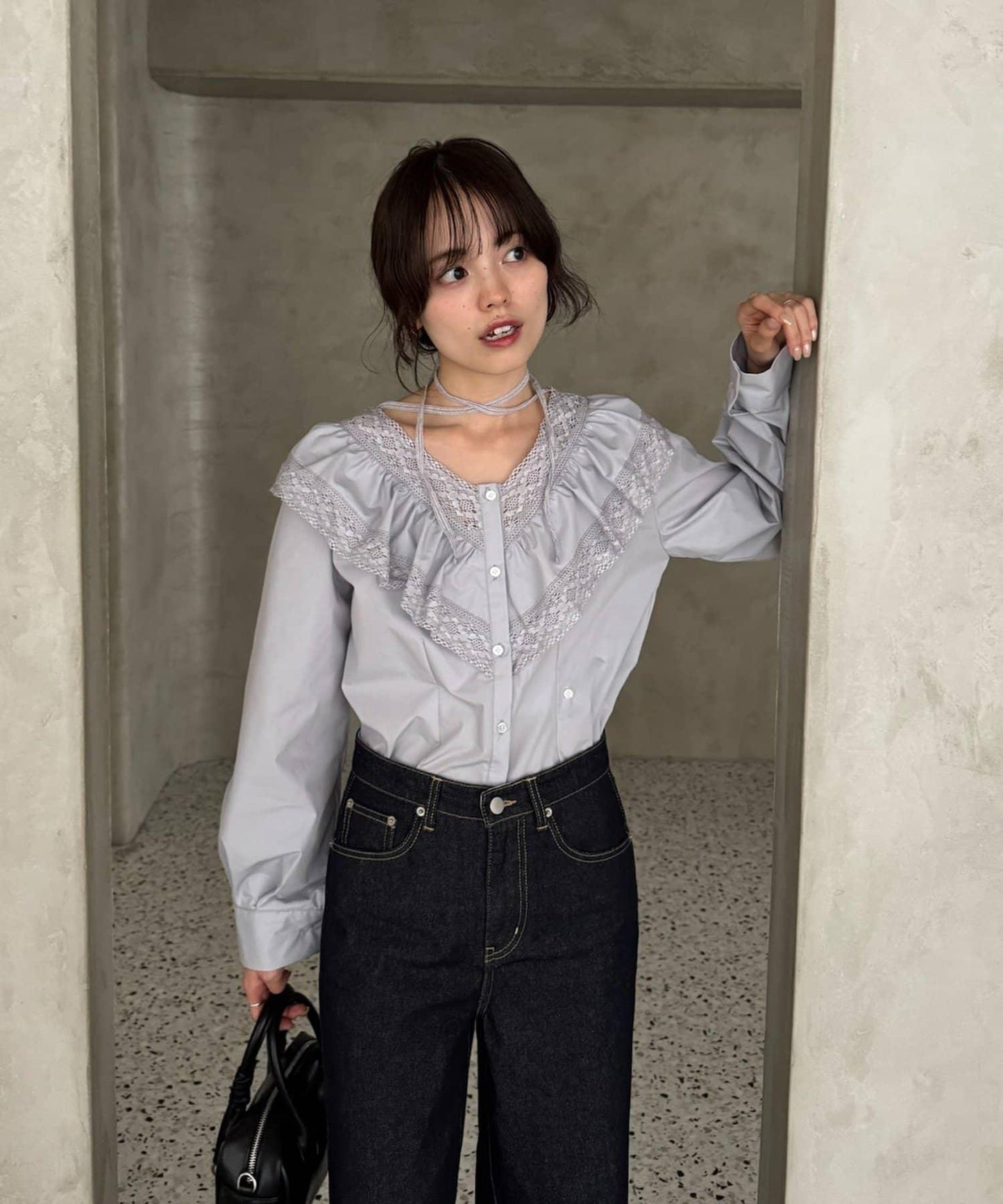 【@lily.s_y企畫】V型荷葉邊襯衫