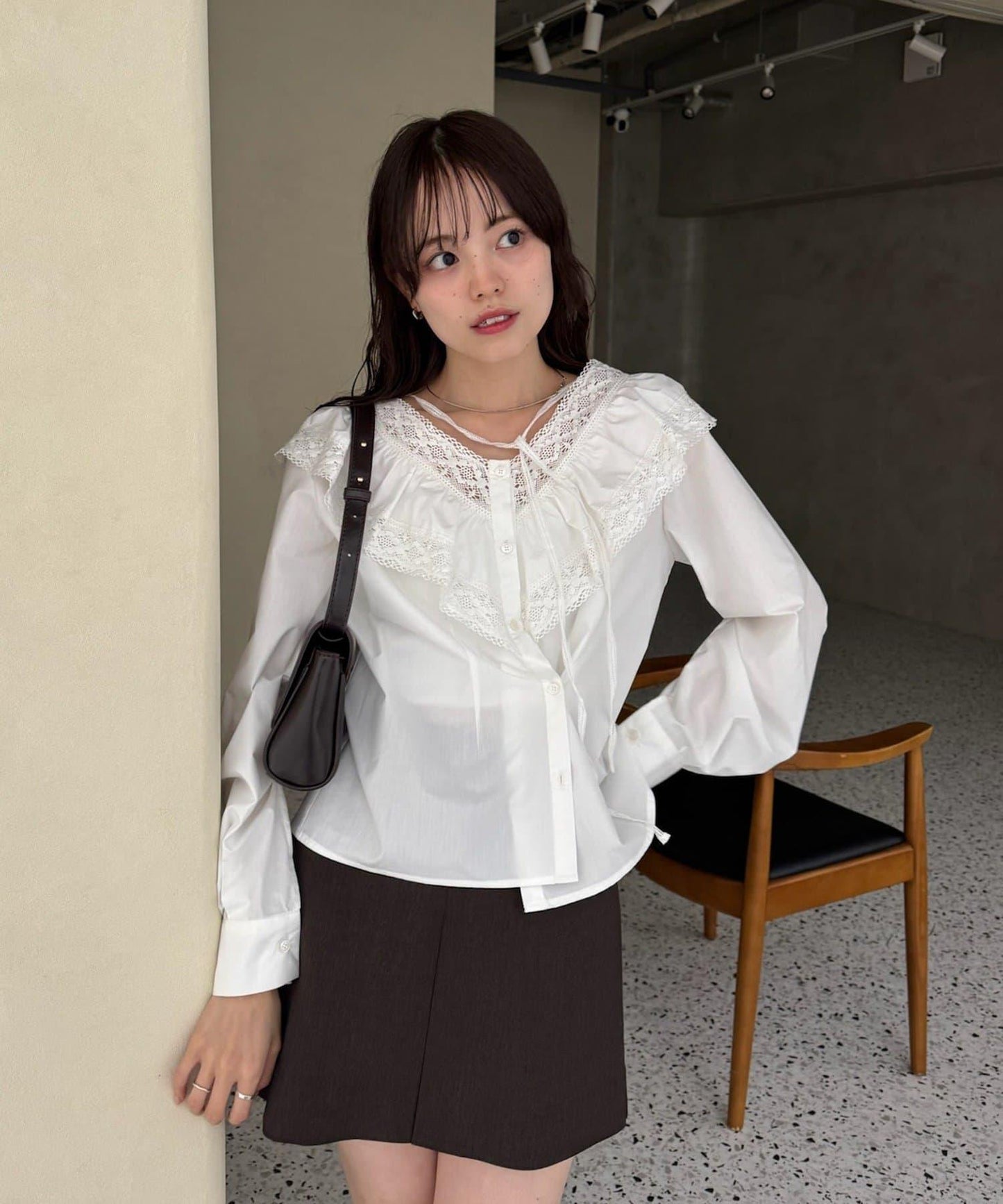 【@lily.s_y企畫】V型荷葉邊襯衫