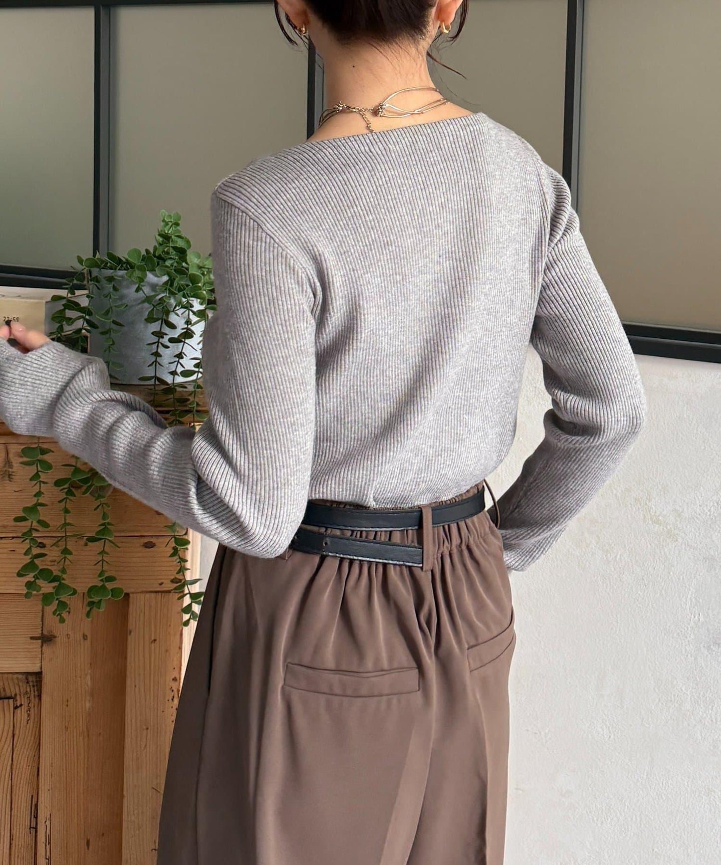 垂領羅紋針織套頭衫