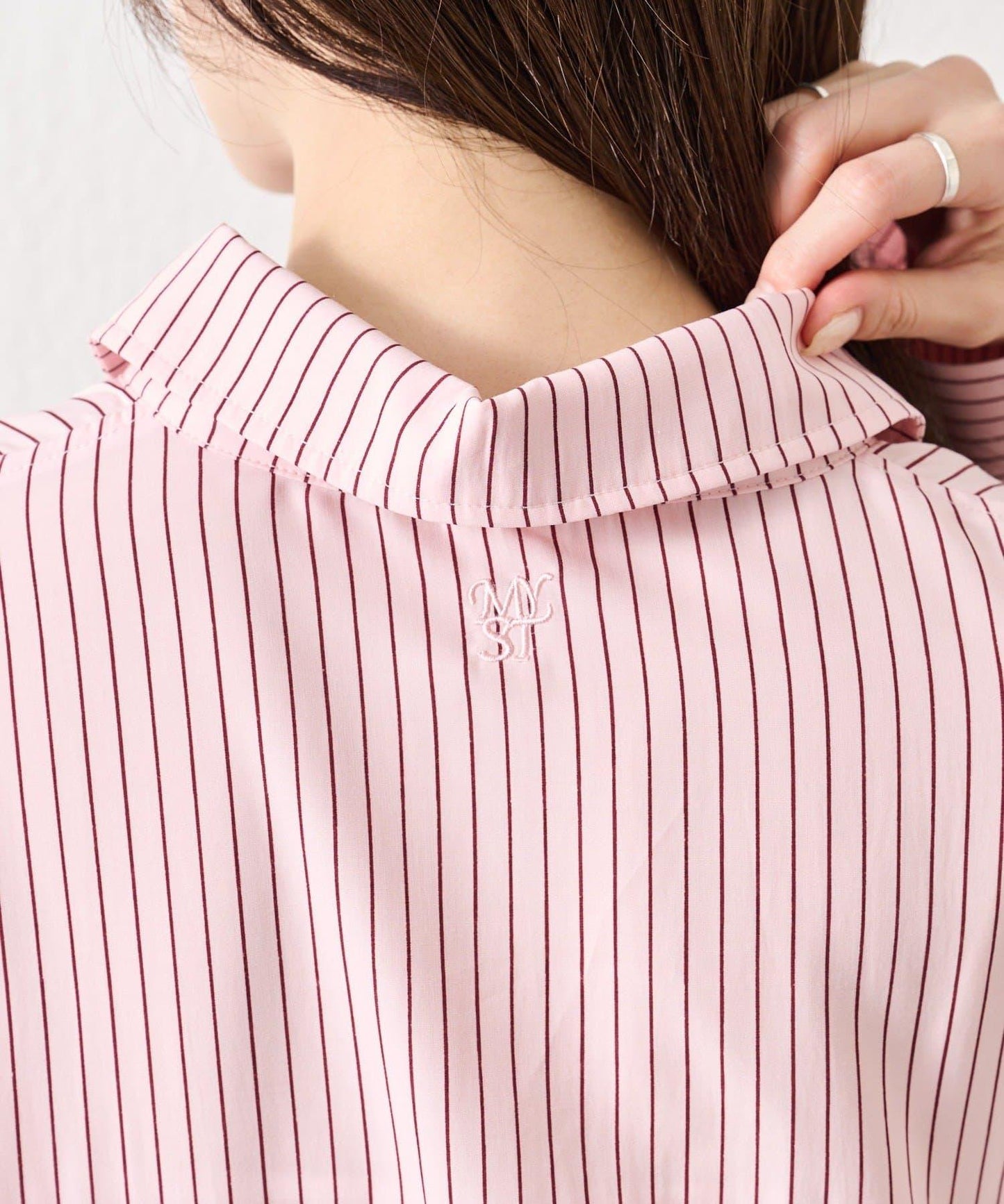 紐扣層疊寬鬆襯衫