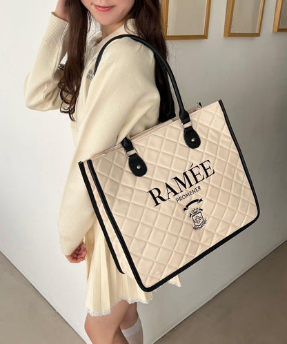 【復刻】帶有標誌刺繡的絎縫托特包