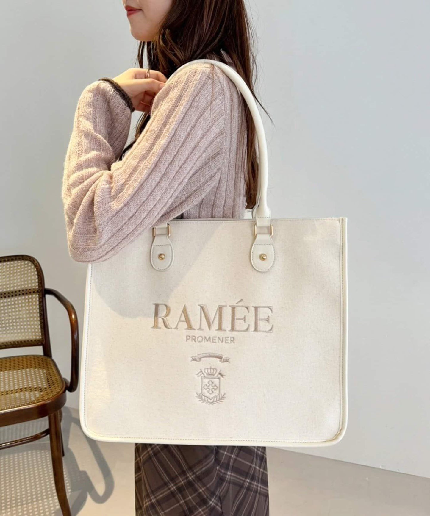 【復刻】刺繡飾邊托特包