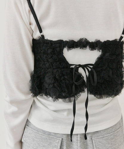 背部設計薄紗吊帶上衣