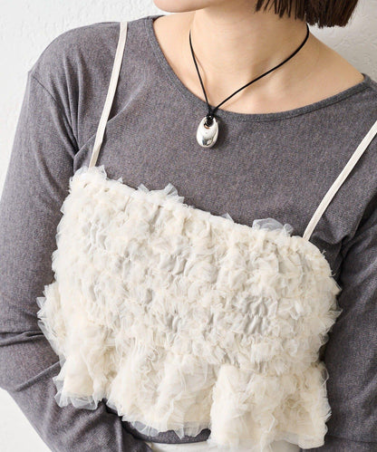 背部設計薄紗吊帶上衣