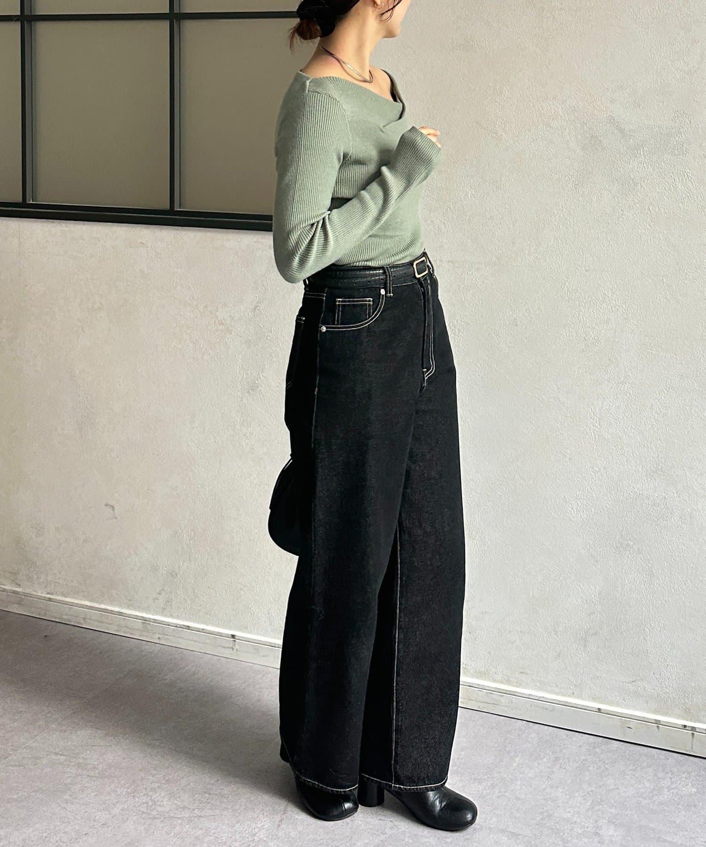 垂領羅紋針織套頭衫