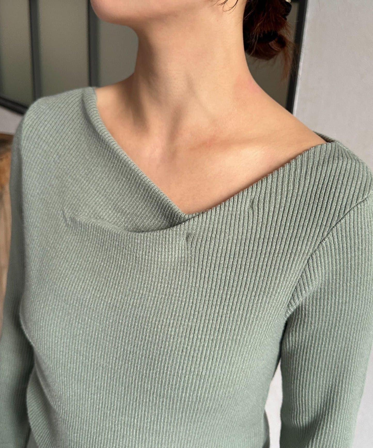 垂領羅紋針織套頭衫