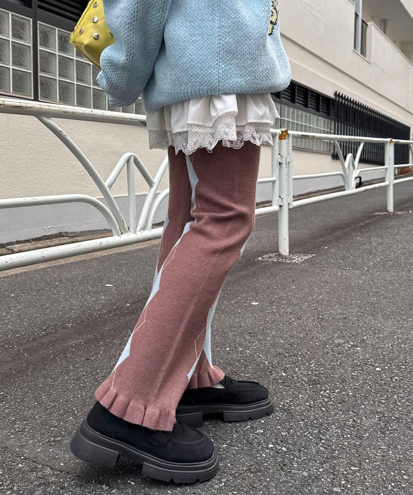 菱格針織荷葉邊褲