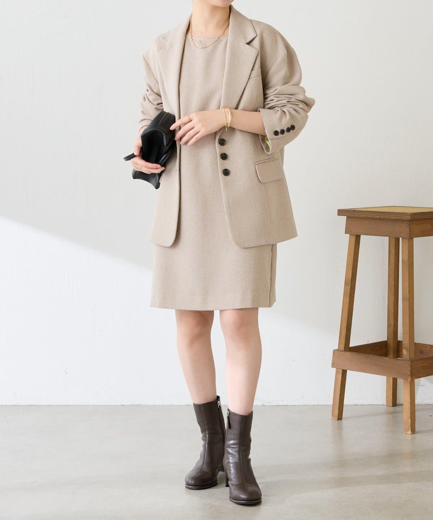 褶皺迷你連衣裙/套裝