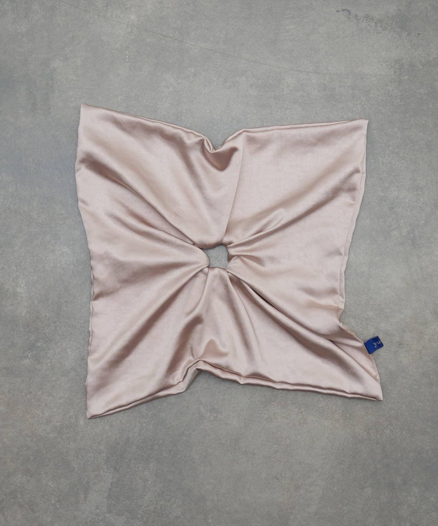 【yuccA】復古緞面大號髮圈