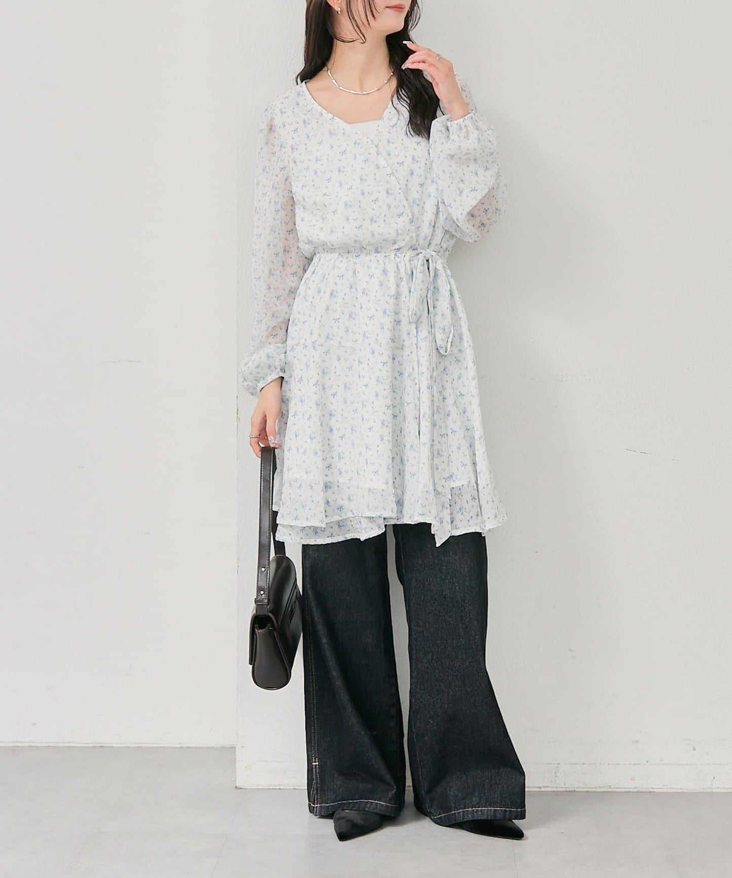 裹身花卉迷你連衣裙