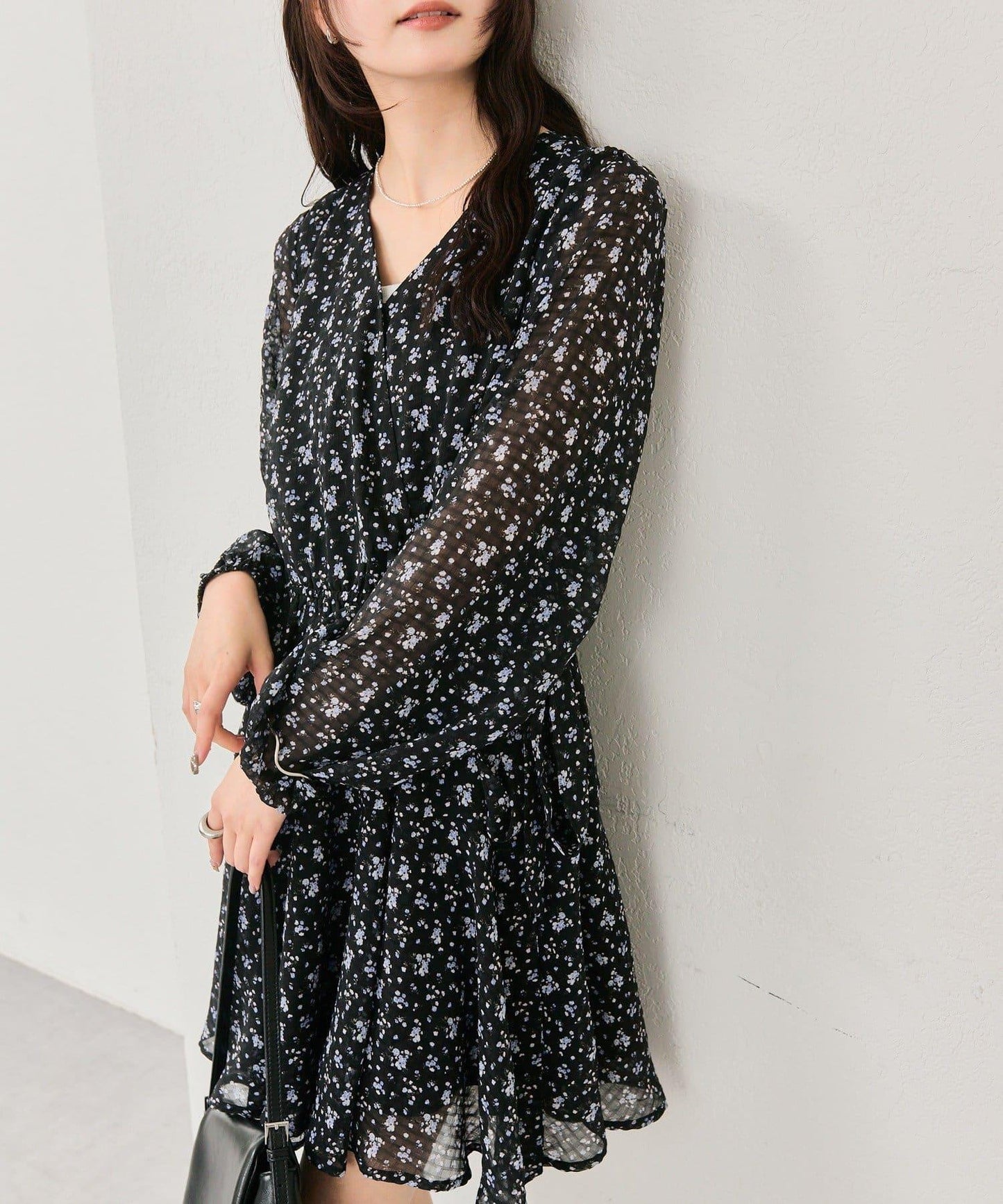 裹身花卉迷你連衣裙