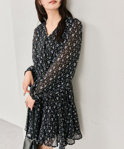 裹身花卉迷你連衣裙