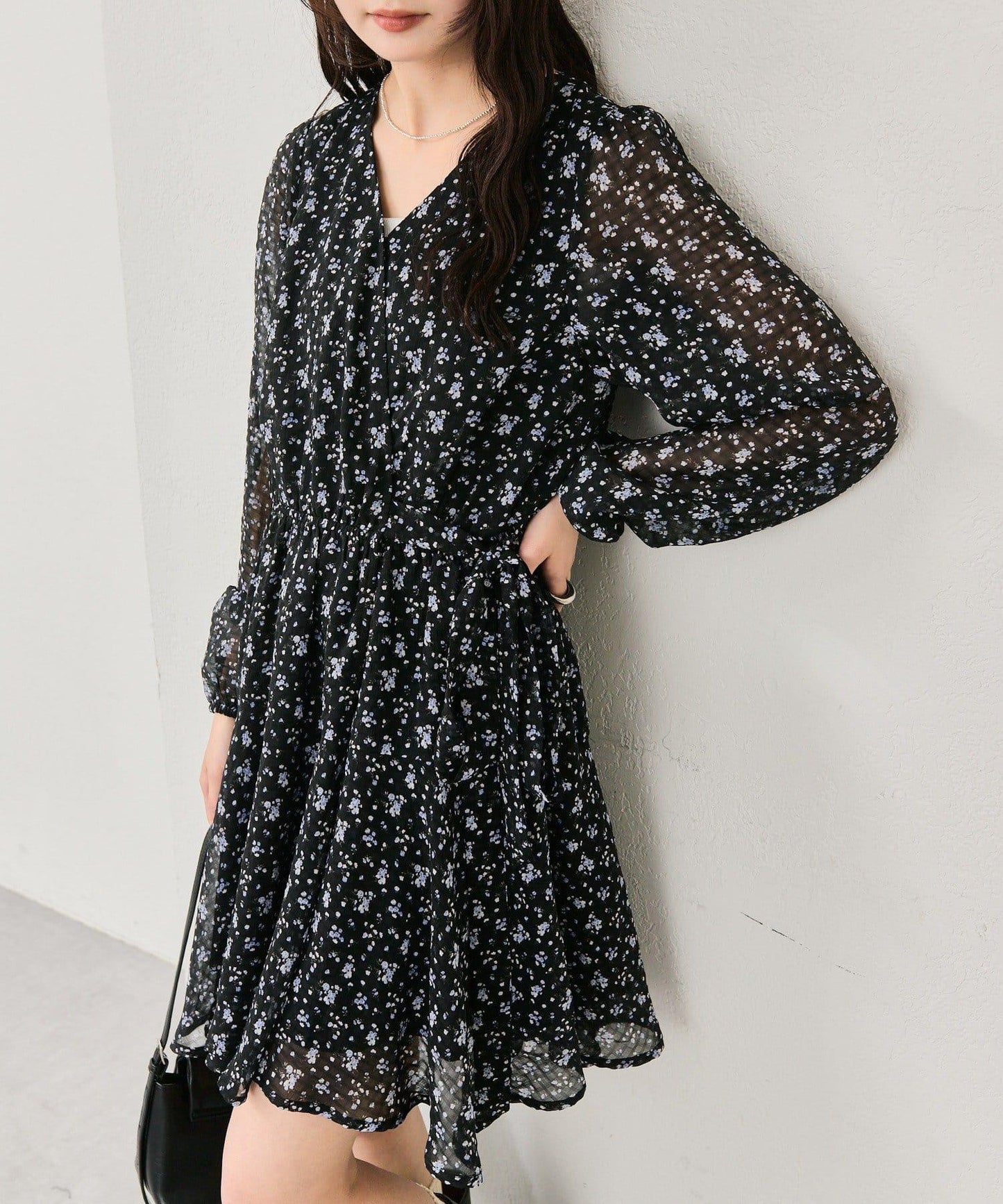 裹身花卉迷你連衣裙