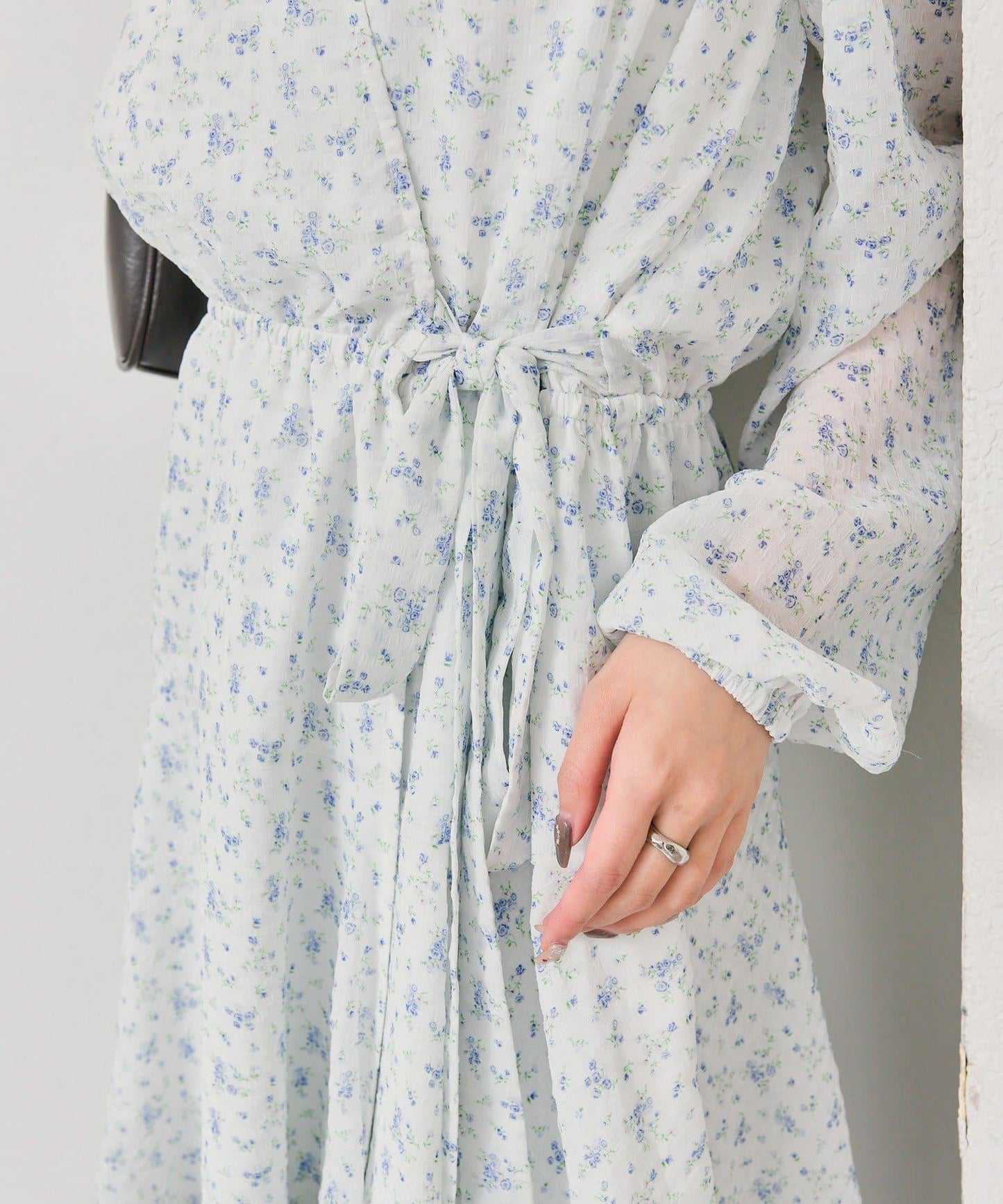 裹身花卉迷你連衣裙