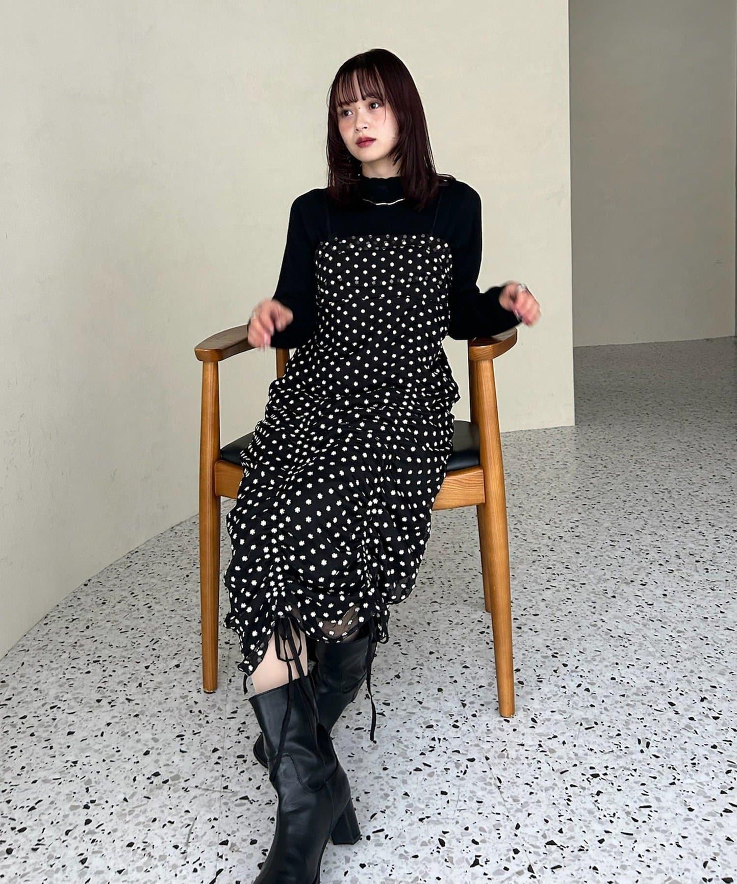 抽繩花卉吊帶連衣裙