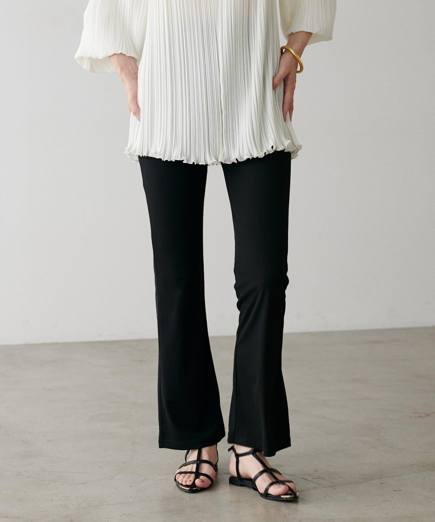 【LARUTA】美麗剪裁羅紋長褲