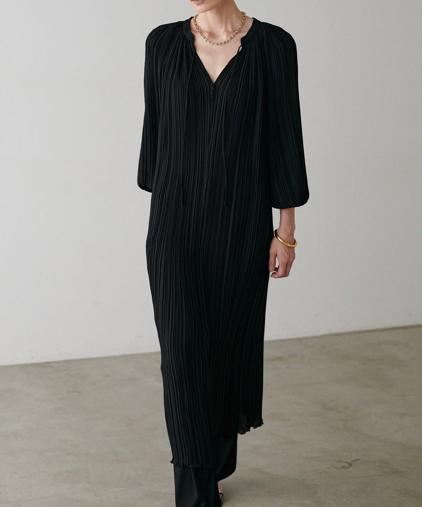 【LARUTA】百褶直筒連衣裙