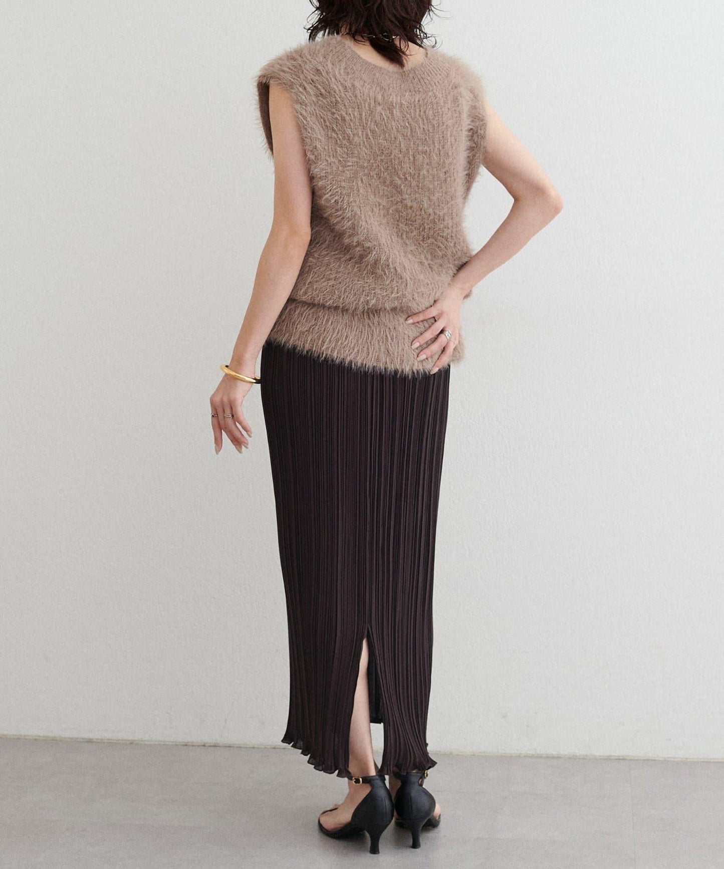 【LARUTA】百褶修身半身裙