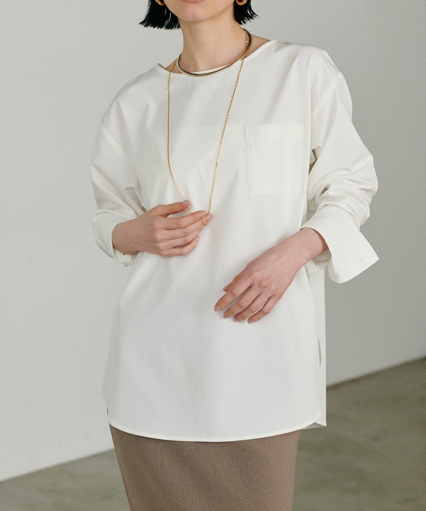 【LARUTA】寬幅PU混紡帶袖口套頭衫