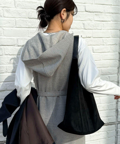 單點刺繡標誌長袖T恤