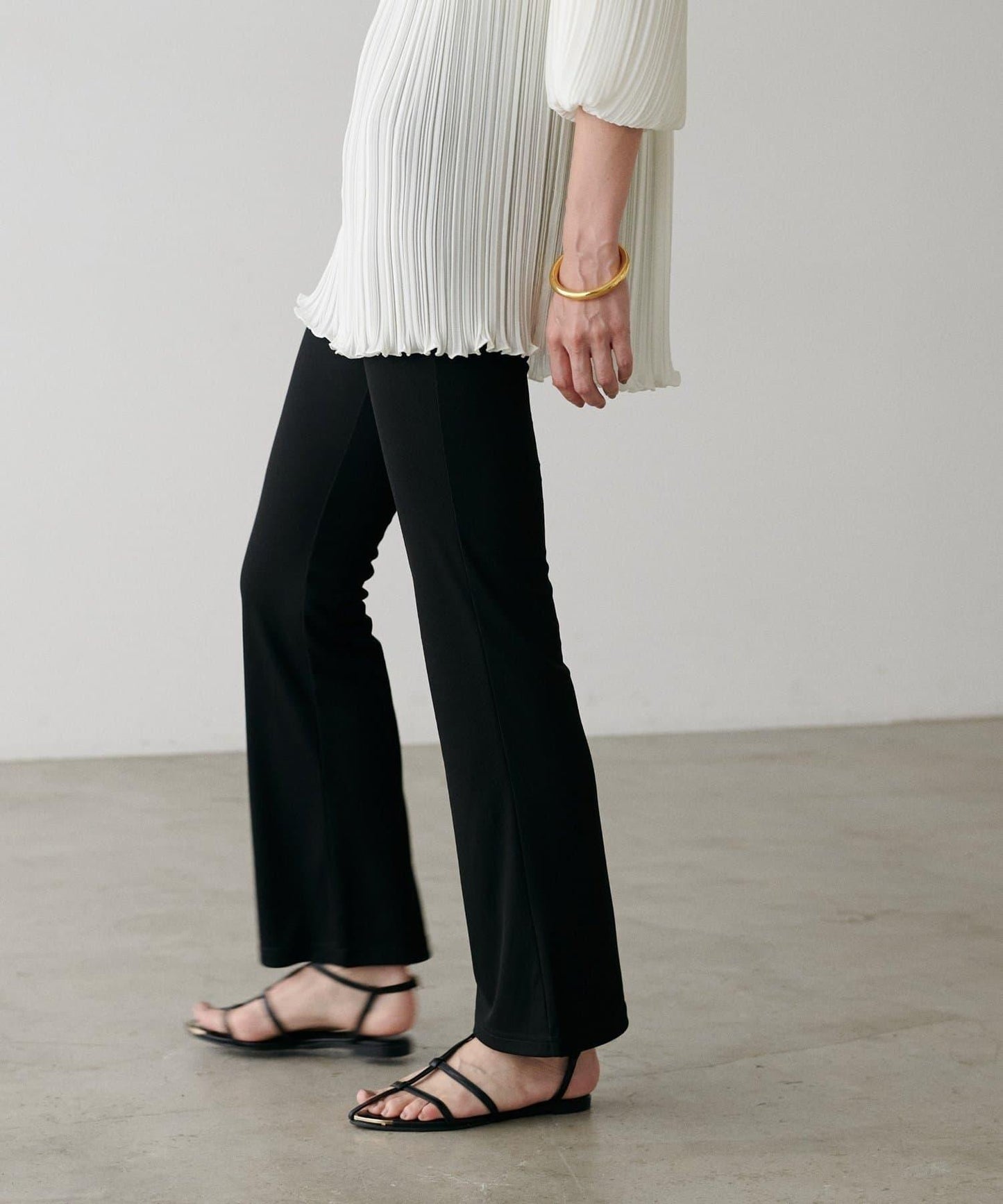 【LARUTA】美麗剪裁羅紋長褲