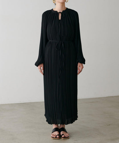 【LARUTA】百褶直筒連衣裙