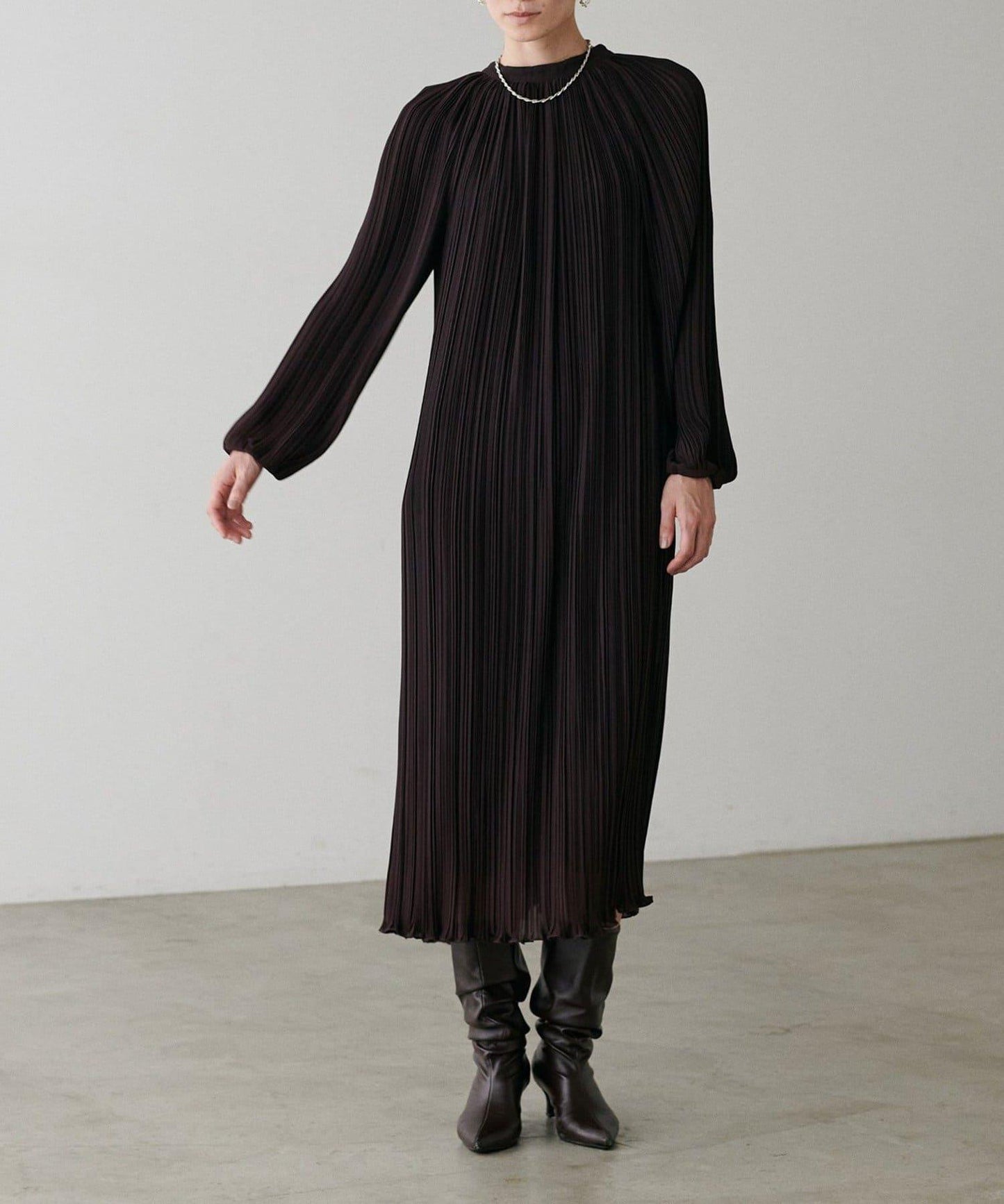 【LARUTA】百褶直筒連衣裙