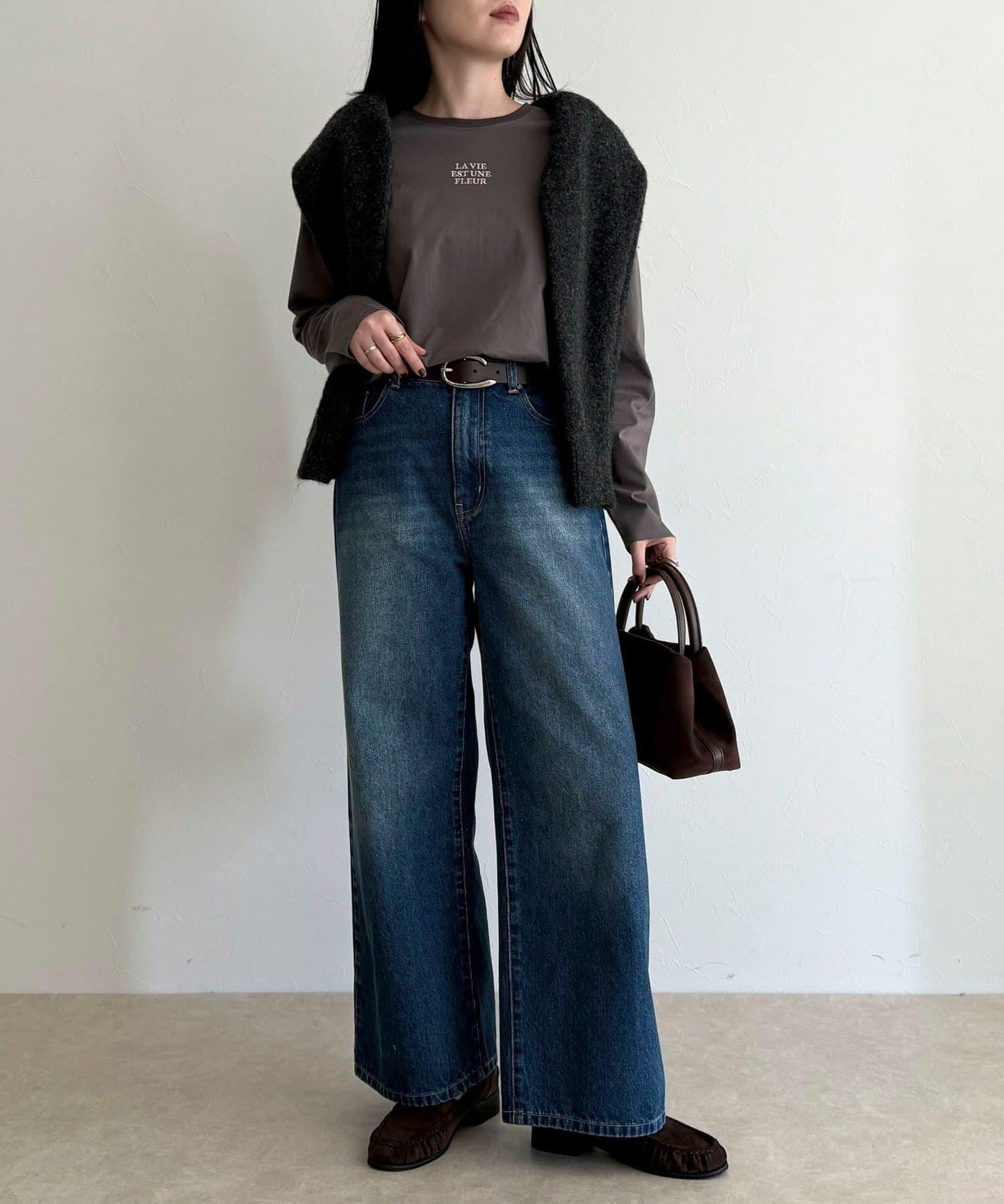 單點刺繡標誌長袖T恤